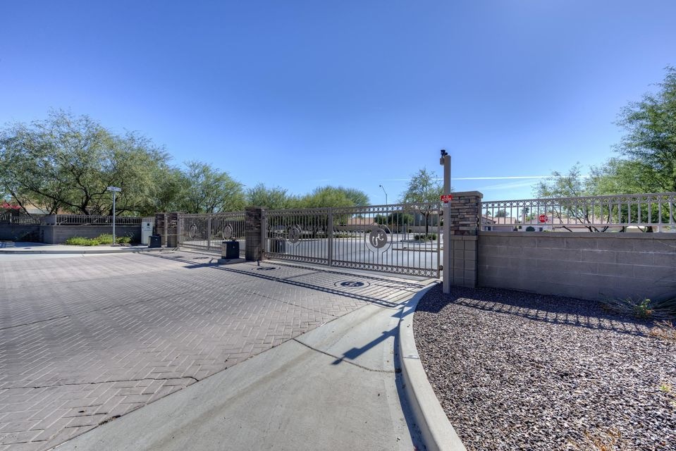 001_Gated Community