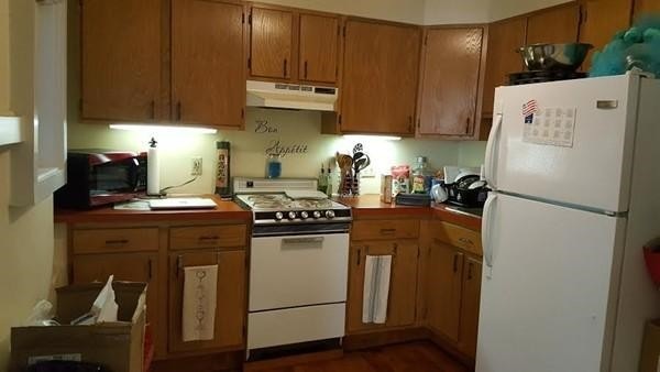 22 Newhall St unit 3, Lynn, MA 01902 - photo 1