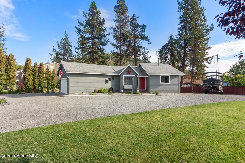 Centrally located beauty!