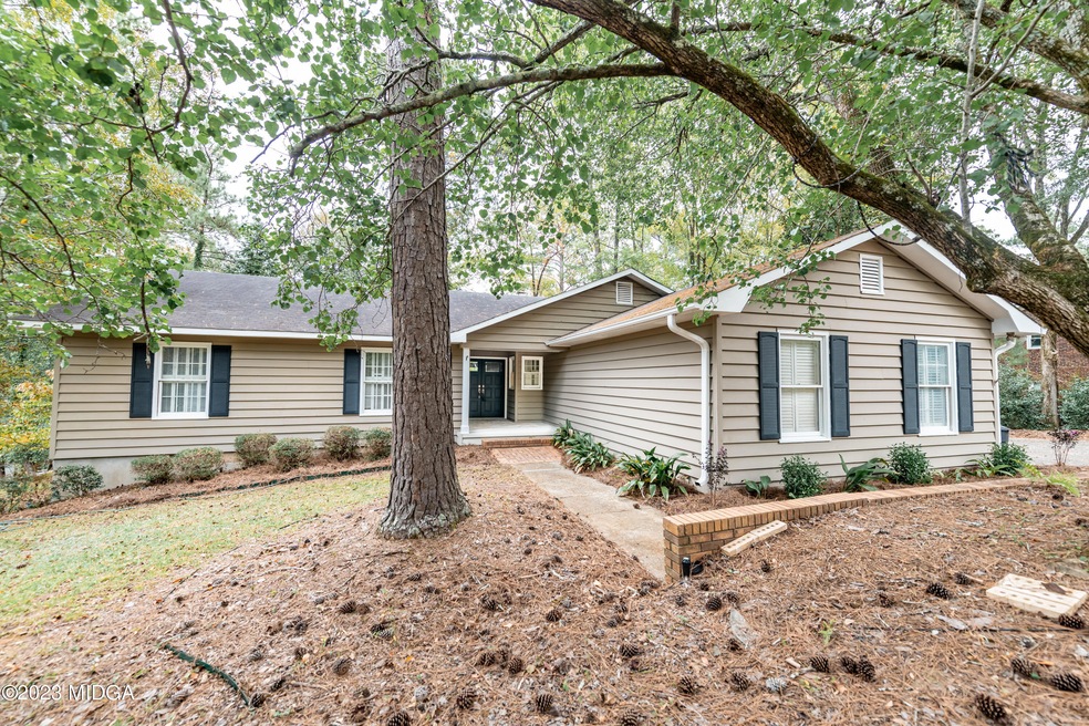 2045 Woodland Dr, Macon, GA 31211 - photo 1