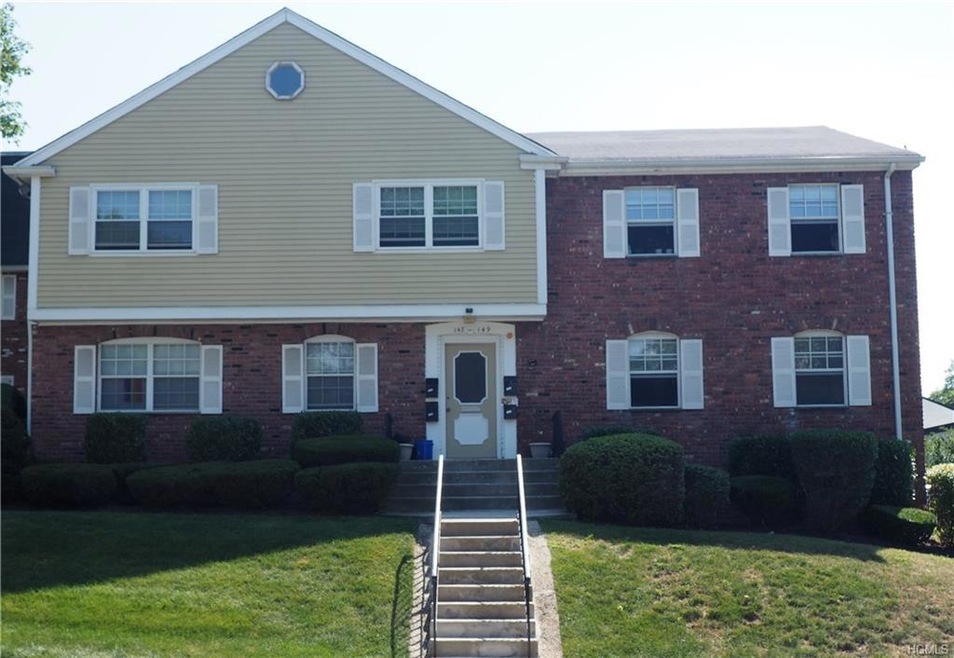 147 Parkside Dr, Suffern, NY 10901 - photo 1