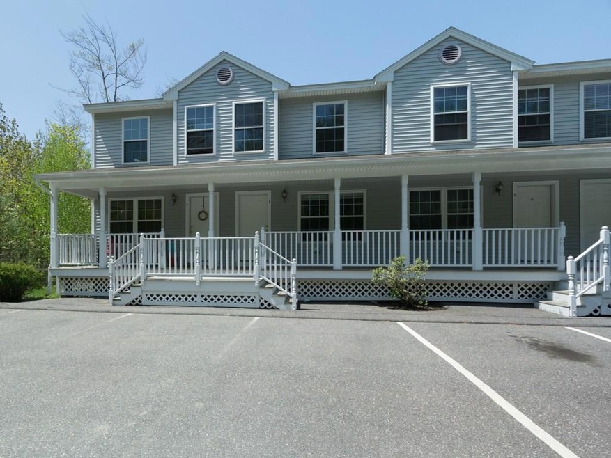 Lovely two bedroom 960 sq foot condo.