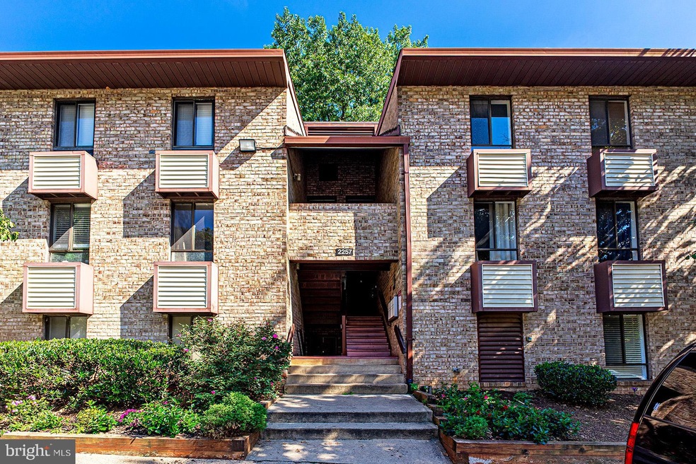 2257 Castle Rock Square unit 2B, Reston, VA 20191 - photo 1