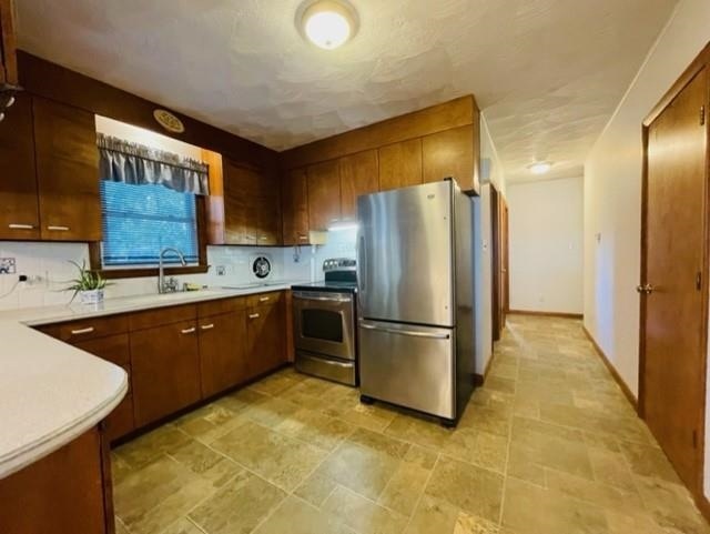 188 Overland St, Manchester, NH 03103 - photo 1