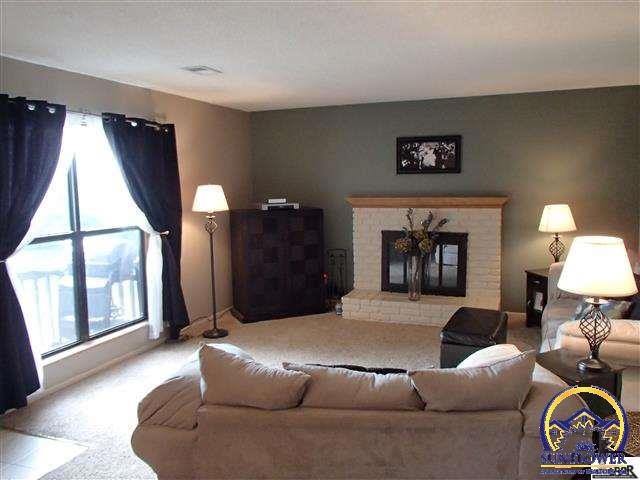 2801 SW Prairie Rd unit 2, Topeka, KS 66614 - photo 1