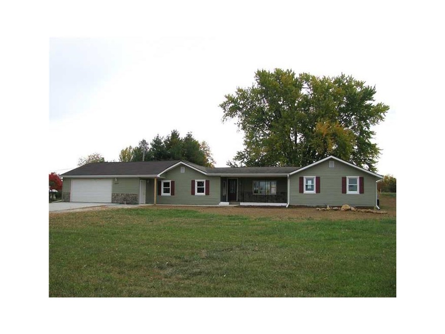 Front Exterior. New 28X30 garage, vinyl windows, a