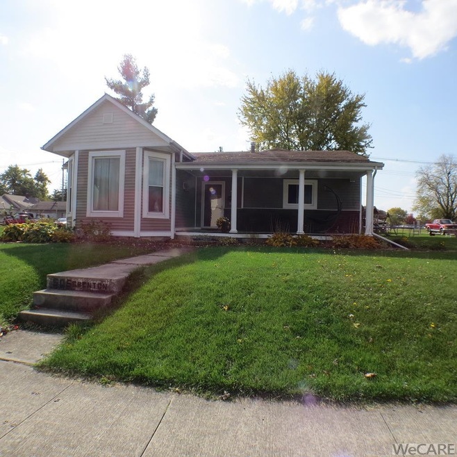 505 E Benton St, Wapakoneta, OH 45895 - photo 1