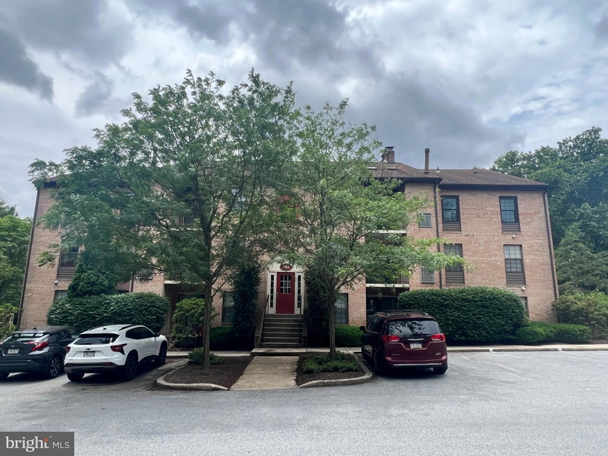 313 Washington Place unit 13, Chesterbrook, PA 19087 - photo 1