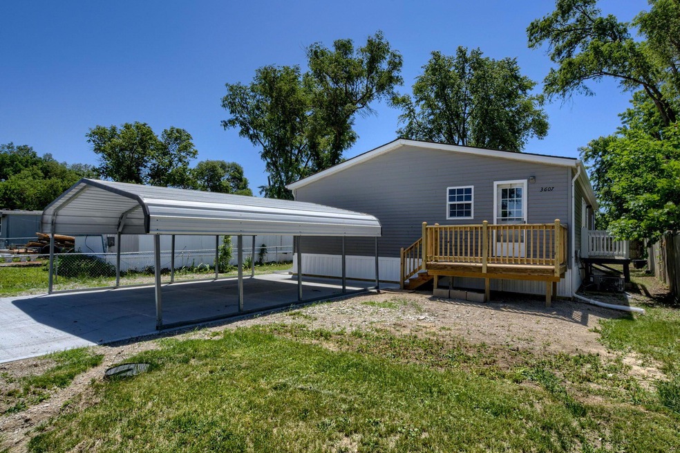 3607 John St, Council Bluffs, IA 51501 - photo 1