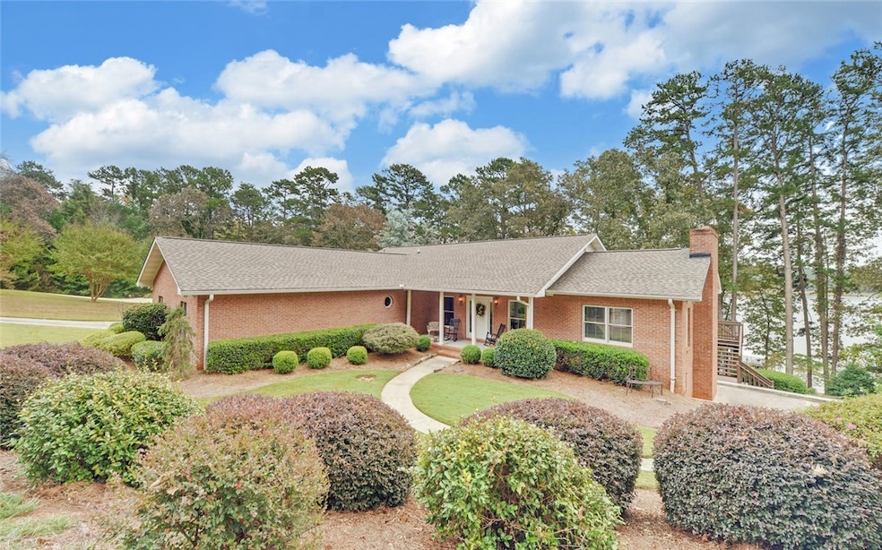 70 Ridgemore Ct, Toccoa, GA 30577 - photo 1