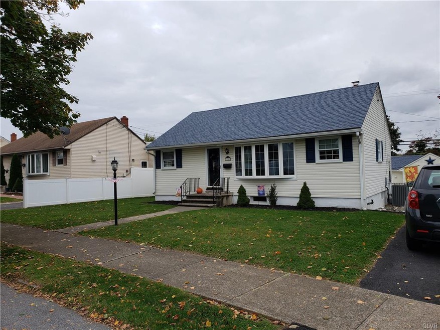 1653 Kaywin Ave, Bethlehem, PA 18018 - photo 1