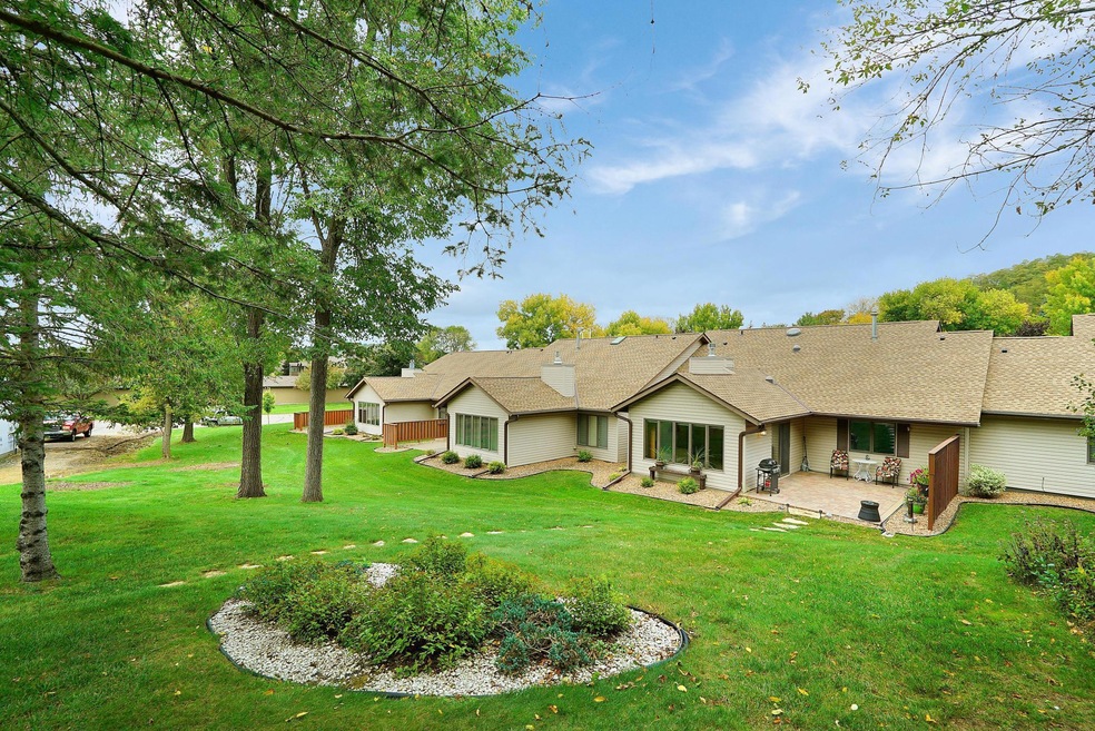 1765 Cobblestone Ct, Red Wing, MN 55066 - photo 1