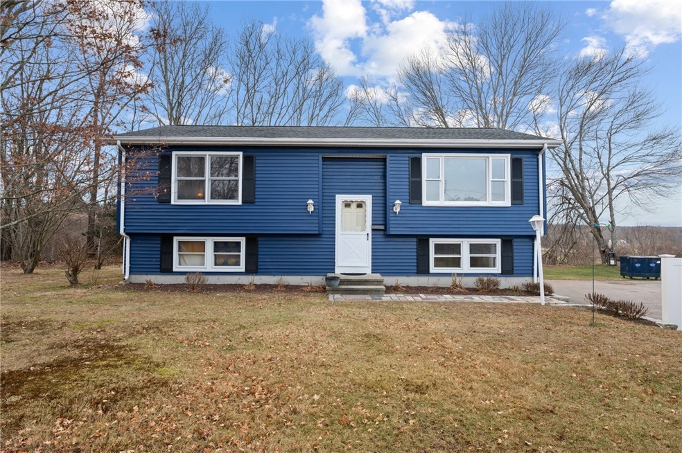 16 Walton St, Westerly, RI 02891 - photo 1