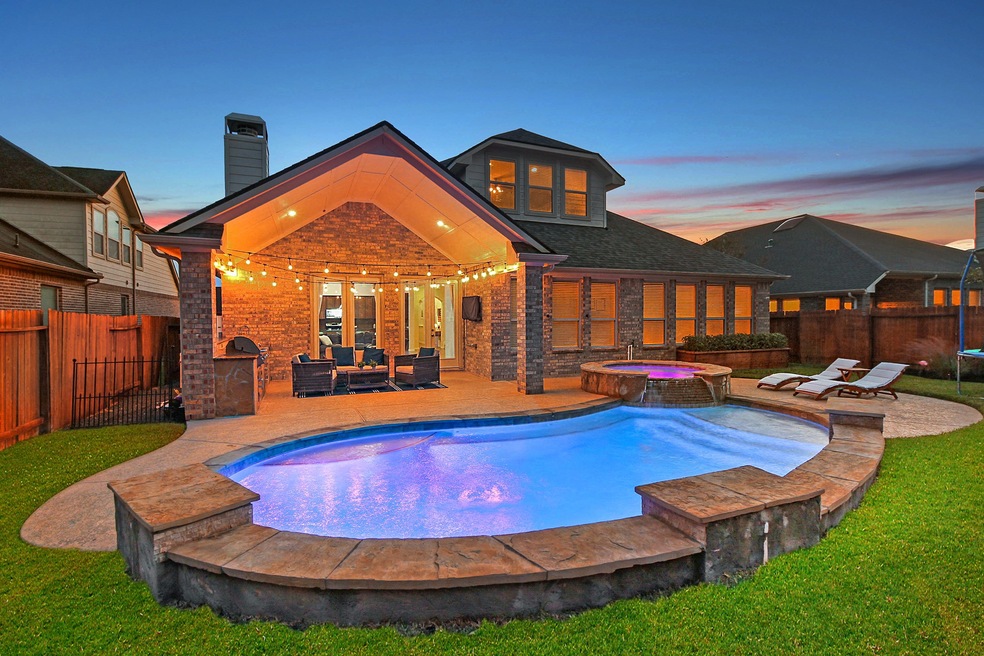 This is a truly amazing Home with a wonderful retreat of a Backyard! You will fall in love with everything about this Home... It's Move-in Ready and Priced To Sale!