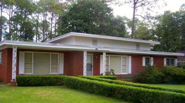 2007 Pineknoll Ln, Albany, GA 31707 - photo 1