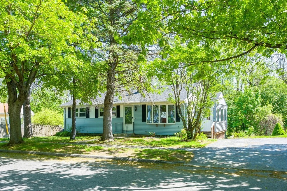 36 Wedgewood Rd, Worcester, MA 01602 - photo 1