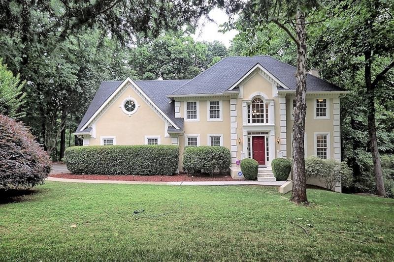 Hardcoat Stucco exterior with stunning curb appeal