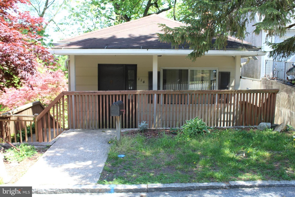 114 Pencoyd Ave, Bala Cynwyd, PA 19004 - photo 1