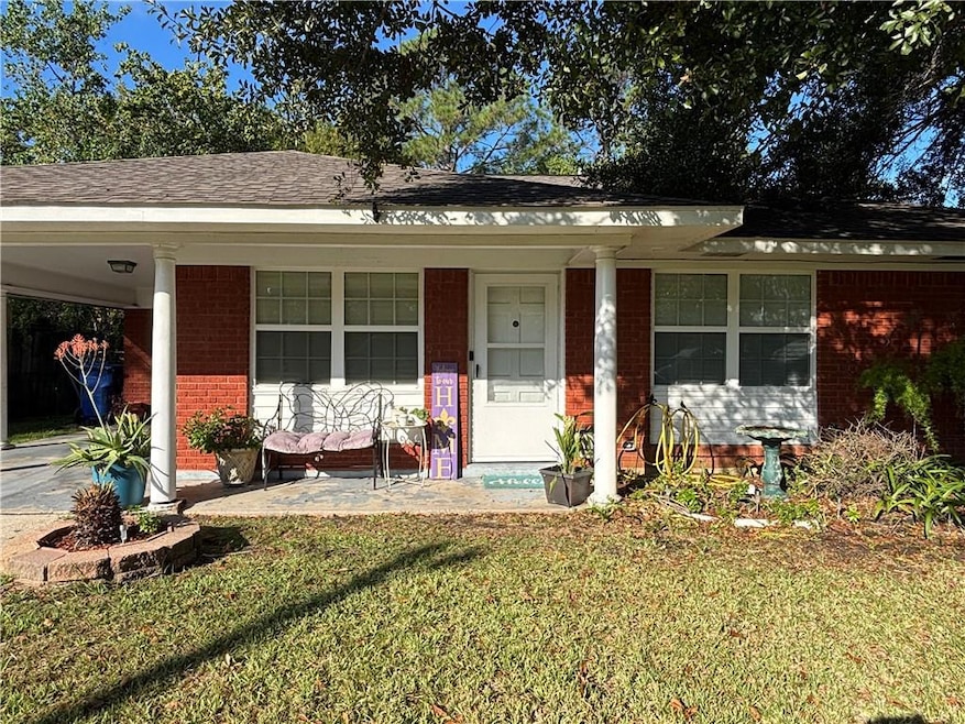 Under Contract $165,000 • Co-Listing Agent