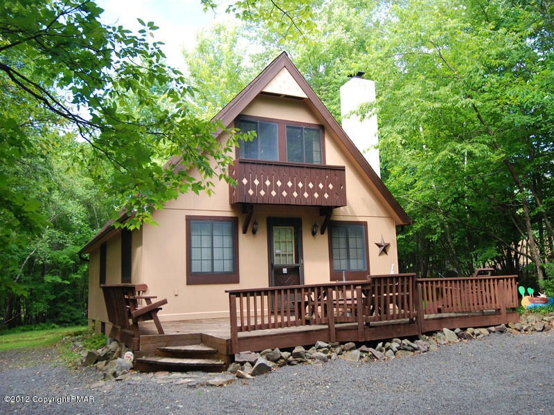 5455 Woodland Ave, Pocono Pines, PA 18350 - photo 1