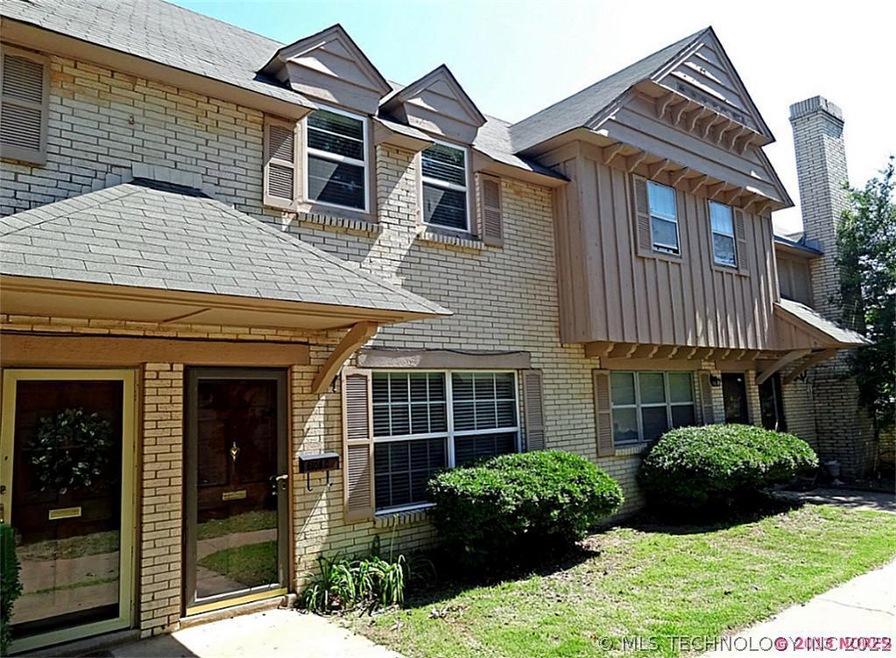 6108 S Madison Place unit C, Tulsa, OK 74136 - photo 1