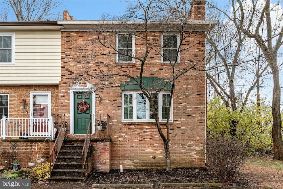 126 Warren Cir, Stephens City, VA 22655 - photo 1