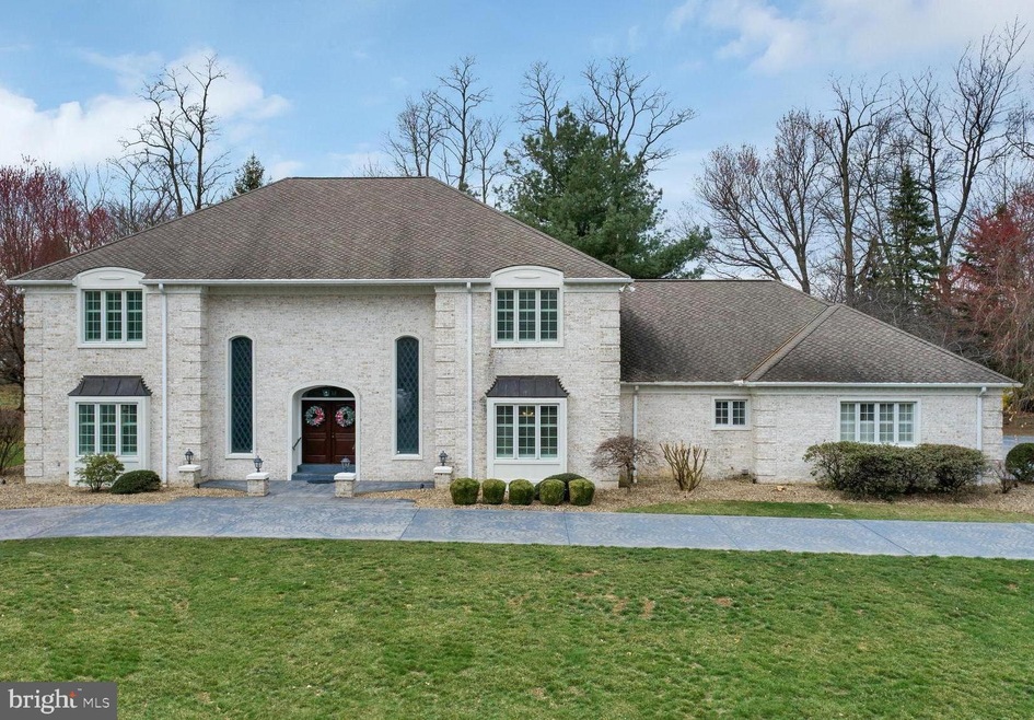 6 Westwind Dr, Lemoyne, PA 17043 - photo 1