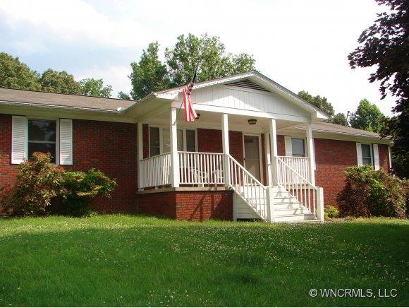 25 Fieldcrest Cir, Asheville, NC 28806 - photo 1