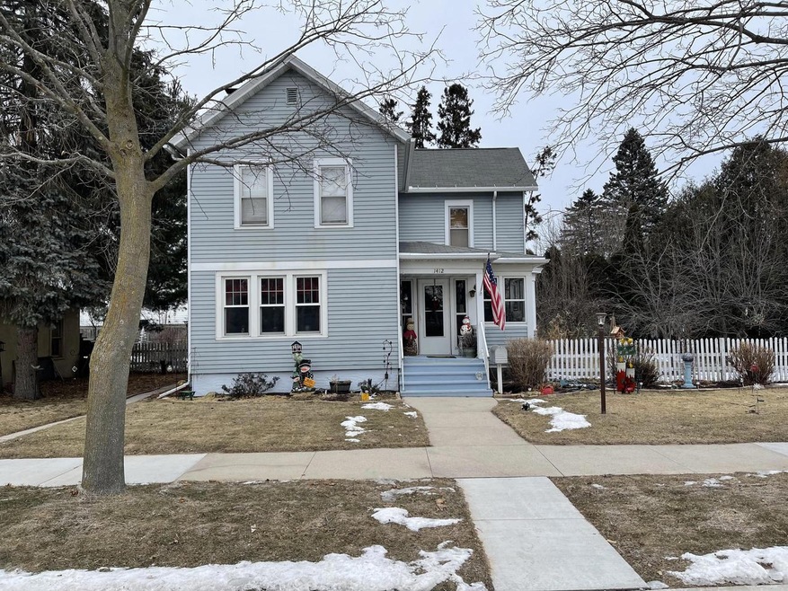 1412 24th St, Two Rivers, WI 54241 - photo 1
