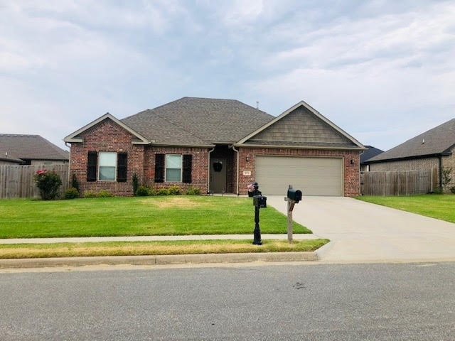 571 Captain Marshal St, Prairie Grove, AR 72753 - photo 1