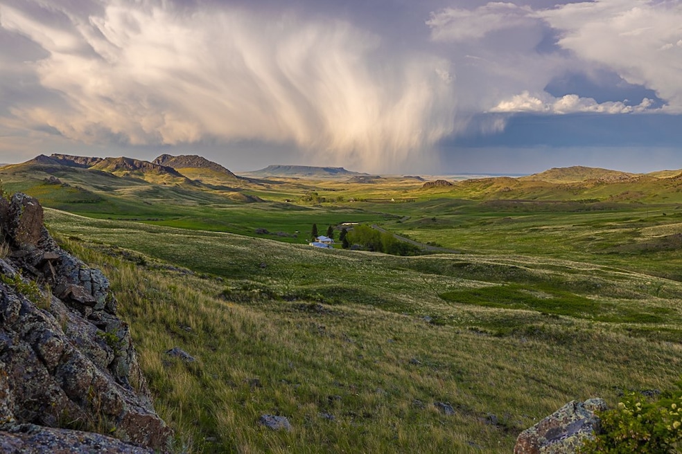 Under Contract $2,900,000