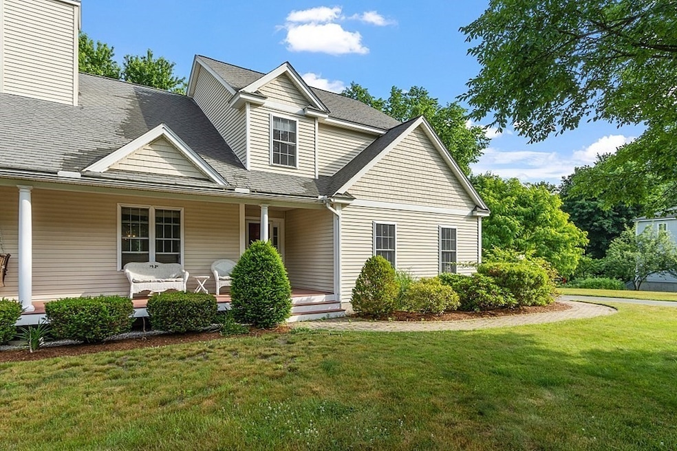 12 Railroad St unit 12, Pepperell, MA 01463 - photo 1