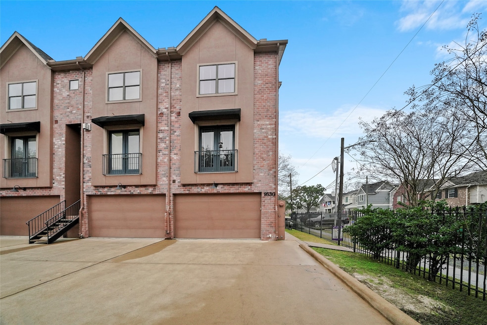 953 Yale St unit G, Houston, TX 77008 - photo 1
