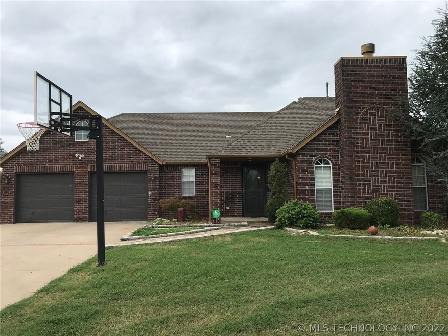 9462 S 258th East Place, Broken Arrow, OK 74014 - photo 1