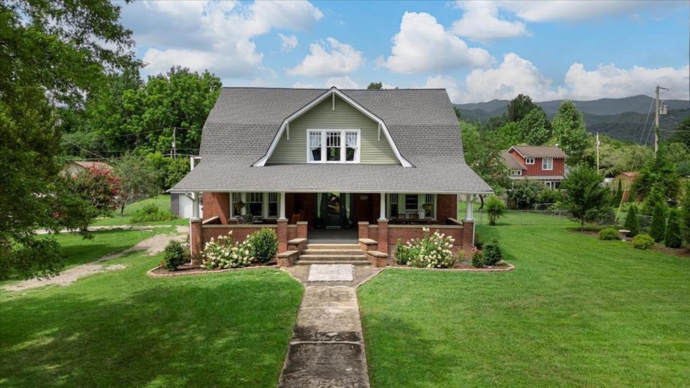 1229 Main St, Andrews, NC 28901 - photo 1