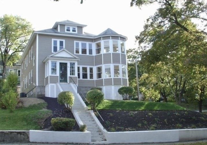 920 Pleasant St unit 1, Worcester, MA 01602 - photo 1