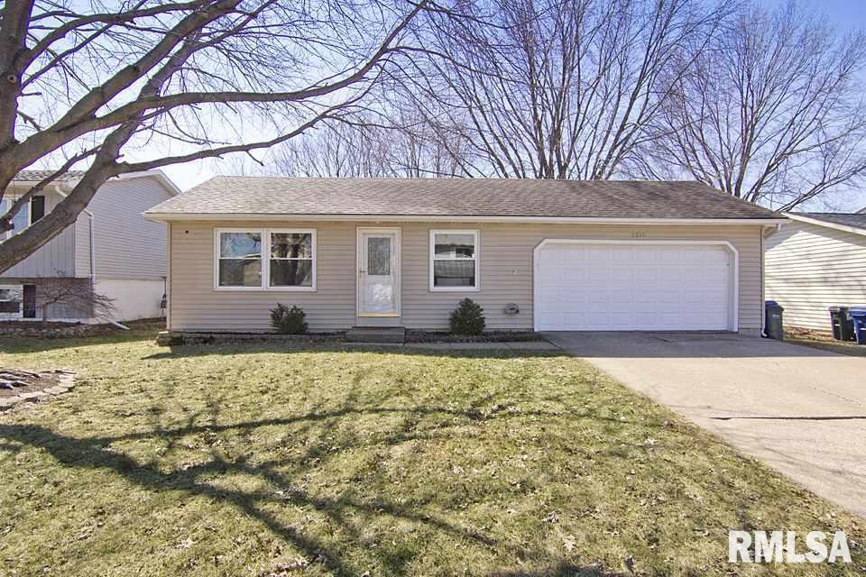 2215 W 45th St, Davenport, IA 52806 - photo 1