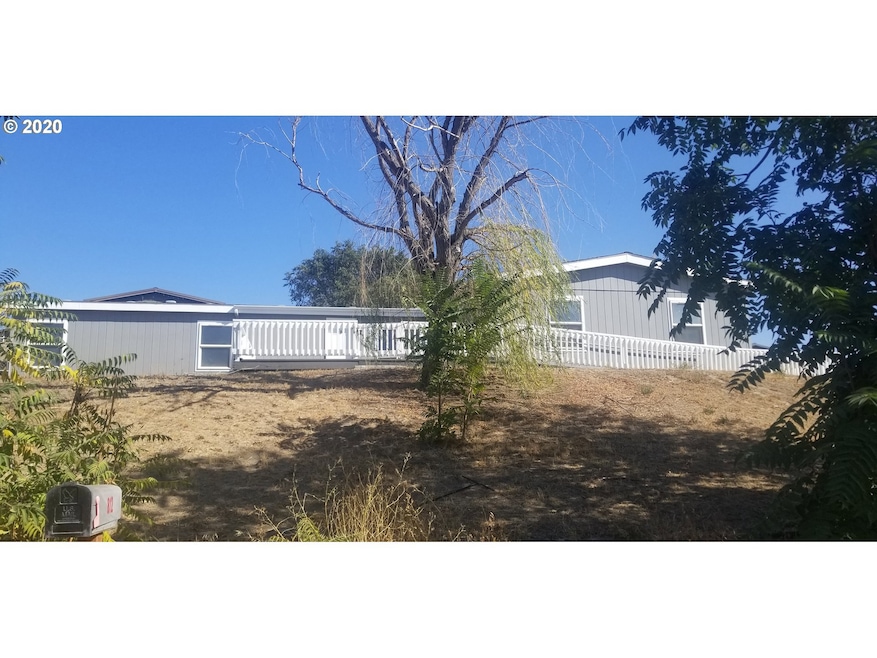 812 SW 12th St, Pendleton, OR 97801 - photo 1