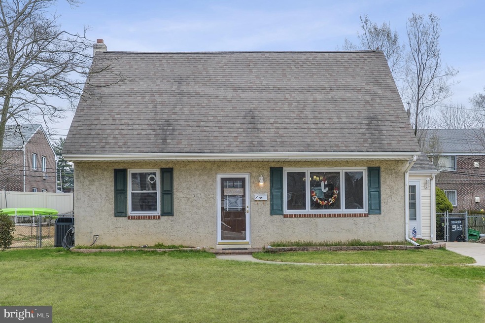 335 Woodlyn Cir, Woodlyn, PA 19094 - photo 1