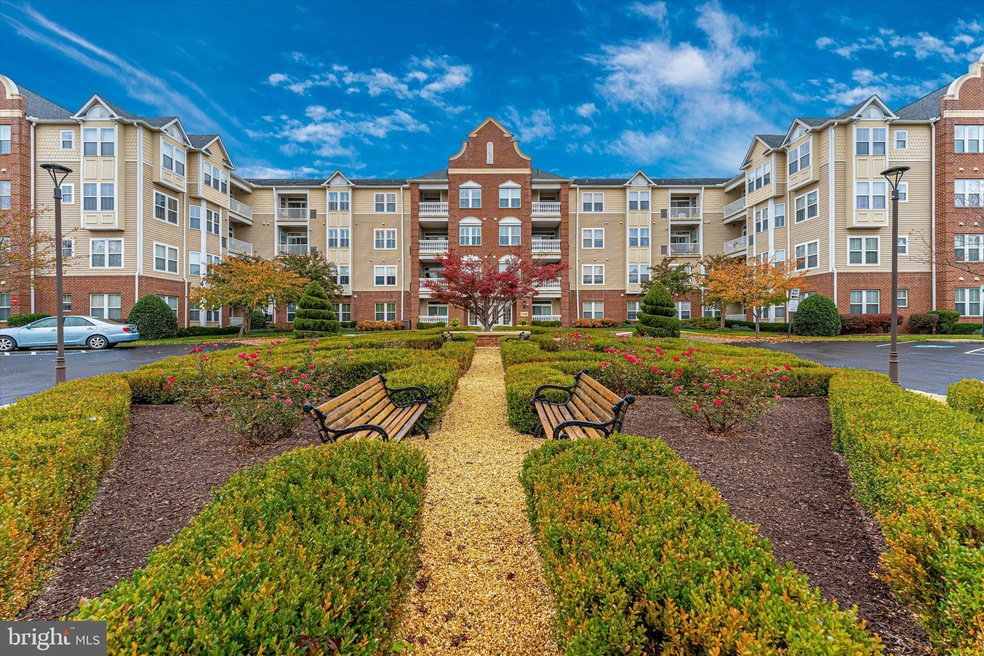 2250 Bear Den Rd unit 201, Frederick, MD 21701 - photo 1