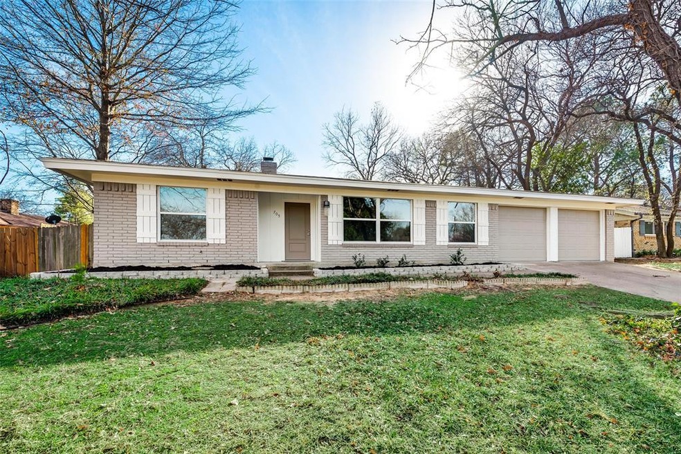 705 Bedford Ct W, Hurst, TX 76053 - photo 1