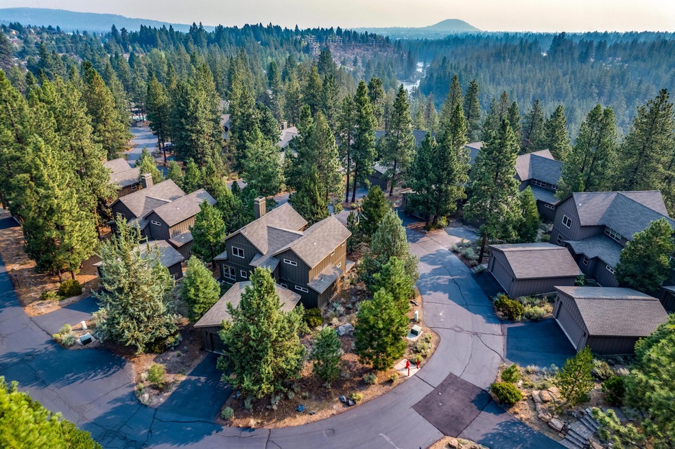 61358 Big Eddy Cir, Bend-10