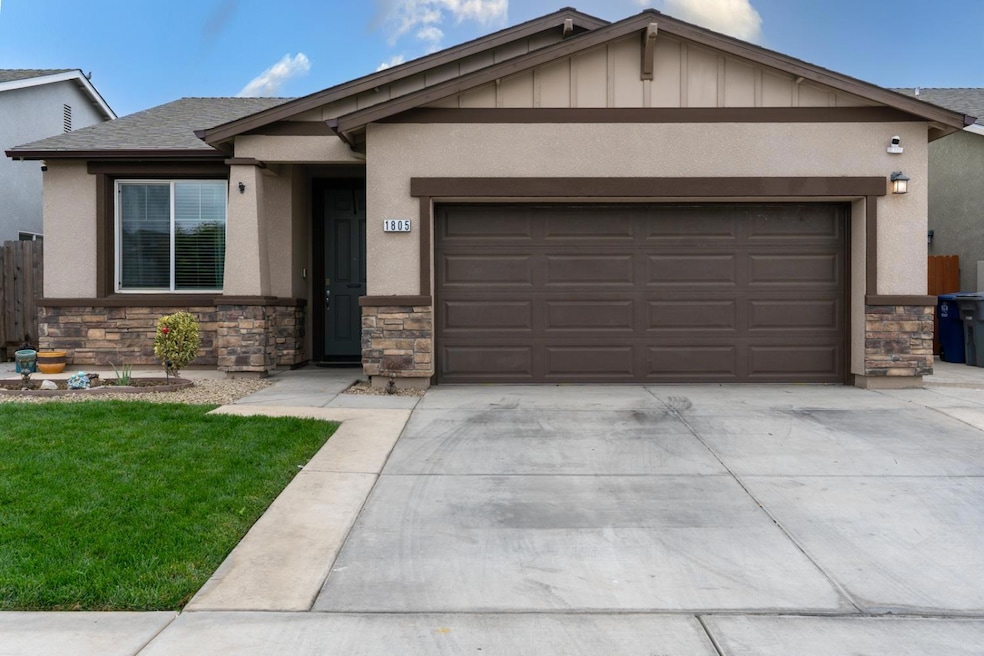 1805 Spadafore St, Los Banos, CA 93635 - photo 1