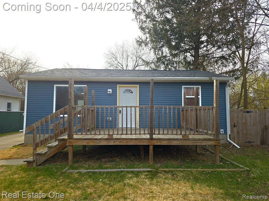 4912 Pleasant Grove Rd, Lansing, MI 48910 - photo 1