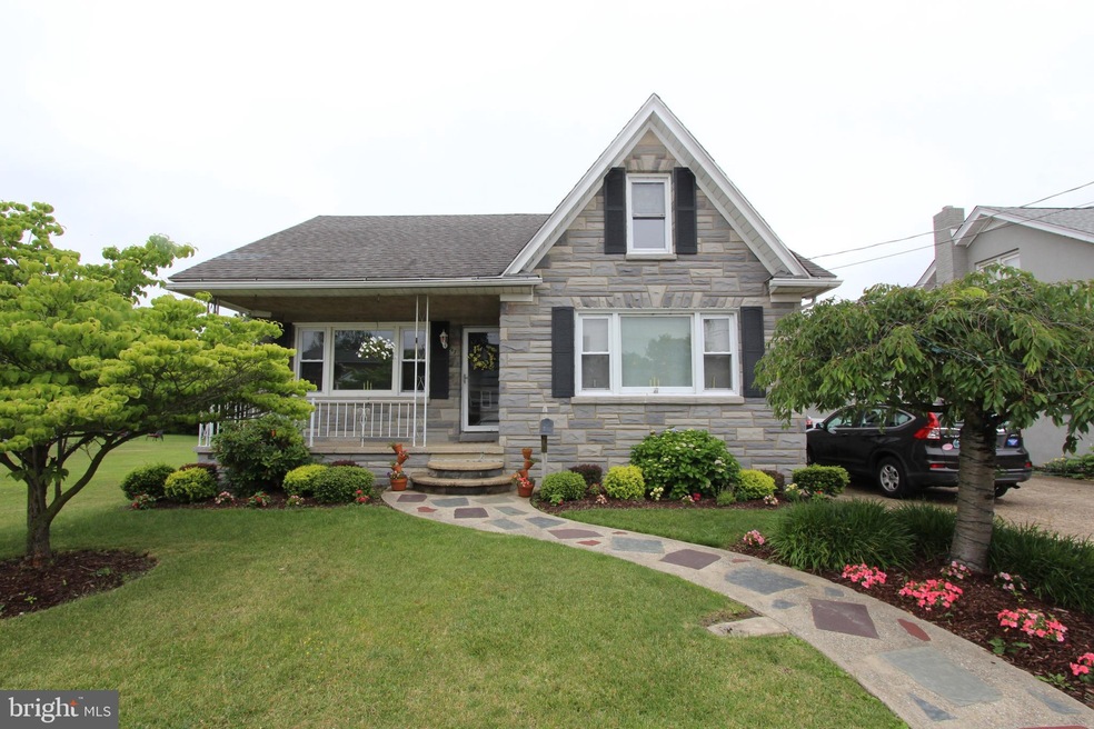 567 Mantua Ave, Paulsboro, NJ 08066 - photo 1