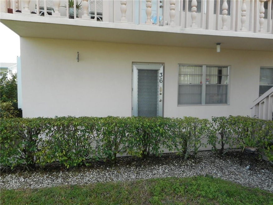 36 Norwich B unit 36, West Palm Beach, FL 33417 - photo 1