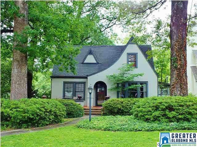 1413 Sutherland Place~welcome home!
