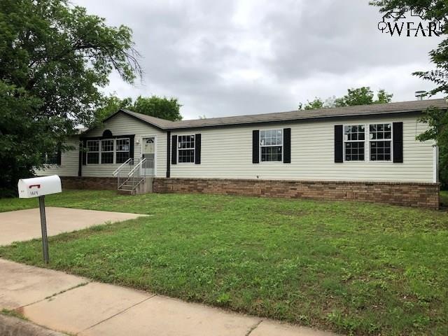 1614 31st St, Wichita Falls, TX 76302 - photo 1