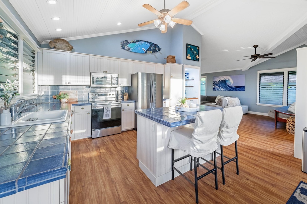 2750 Kalapu Dr unit 2, Lahaina, HI 96761 - photo 1