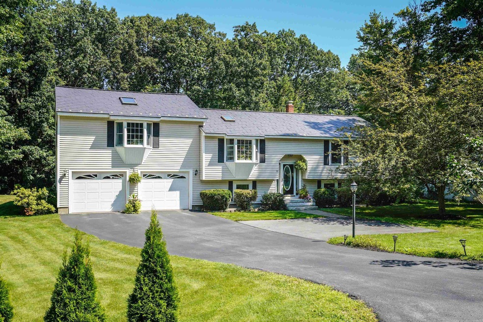 58 Oaktree Rd, Auburn, NH 03032 - photo 1